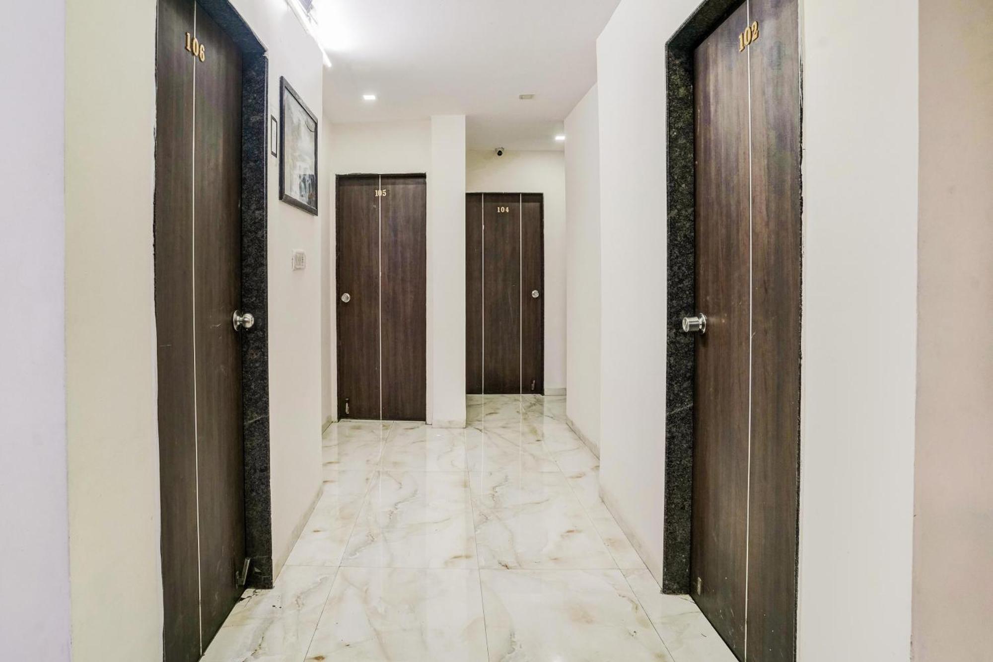Super Hotel O Nashik Near Vijay Mamta Theatre Formerly Sahara Inn Kültér fotó